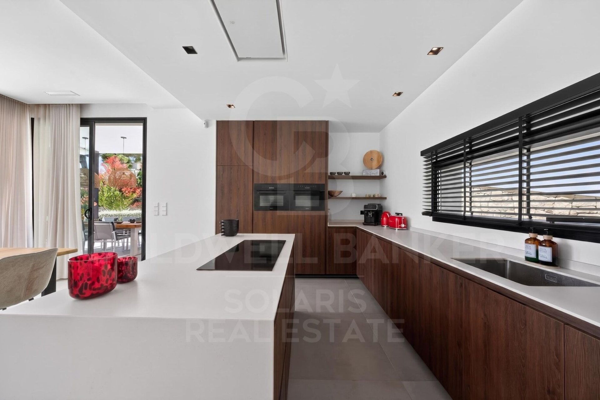 Villa a Benissa, Alicante, Spagna 4 camere da letto, 295 mq. N° 178451