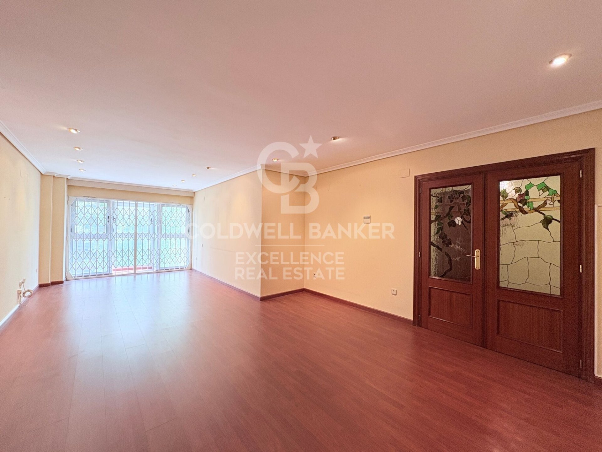 Apartment à Valencia, Espagne 3 chambres, 145 m2 No. 178446