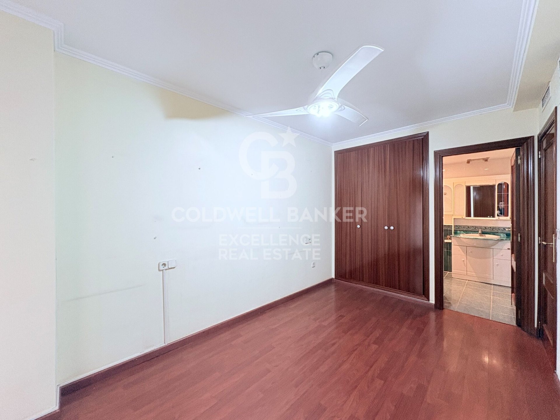 Apartment à Valencia, Espagne 3 chambres, 145 m2 No. 178446