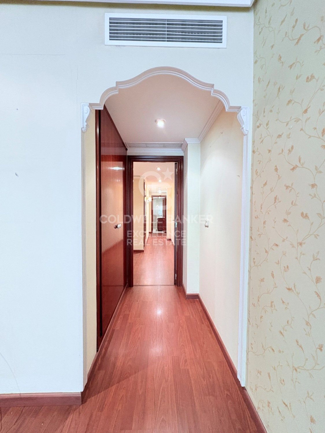 Apartment à Valencia, Espagne 3 chambres, 145 m2 No. 178446