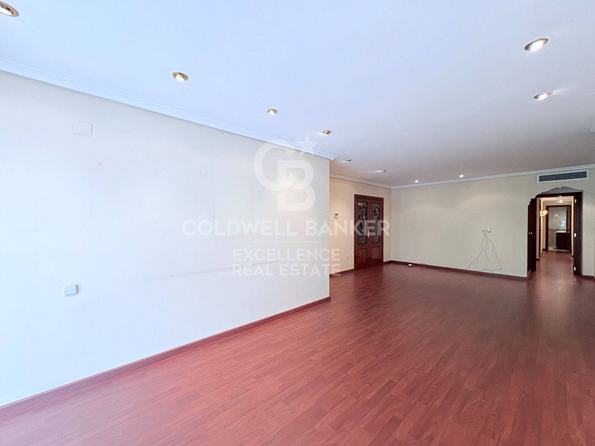 Apartment à Valencia, Espagne 3 chambres, 145 m2 No. 178446