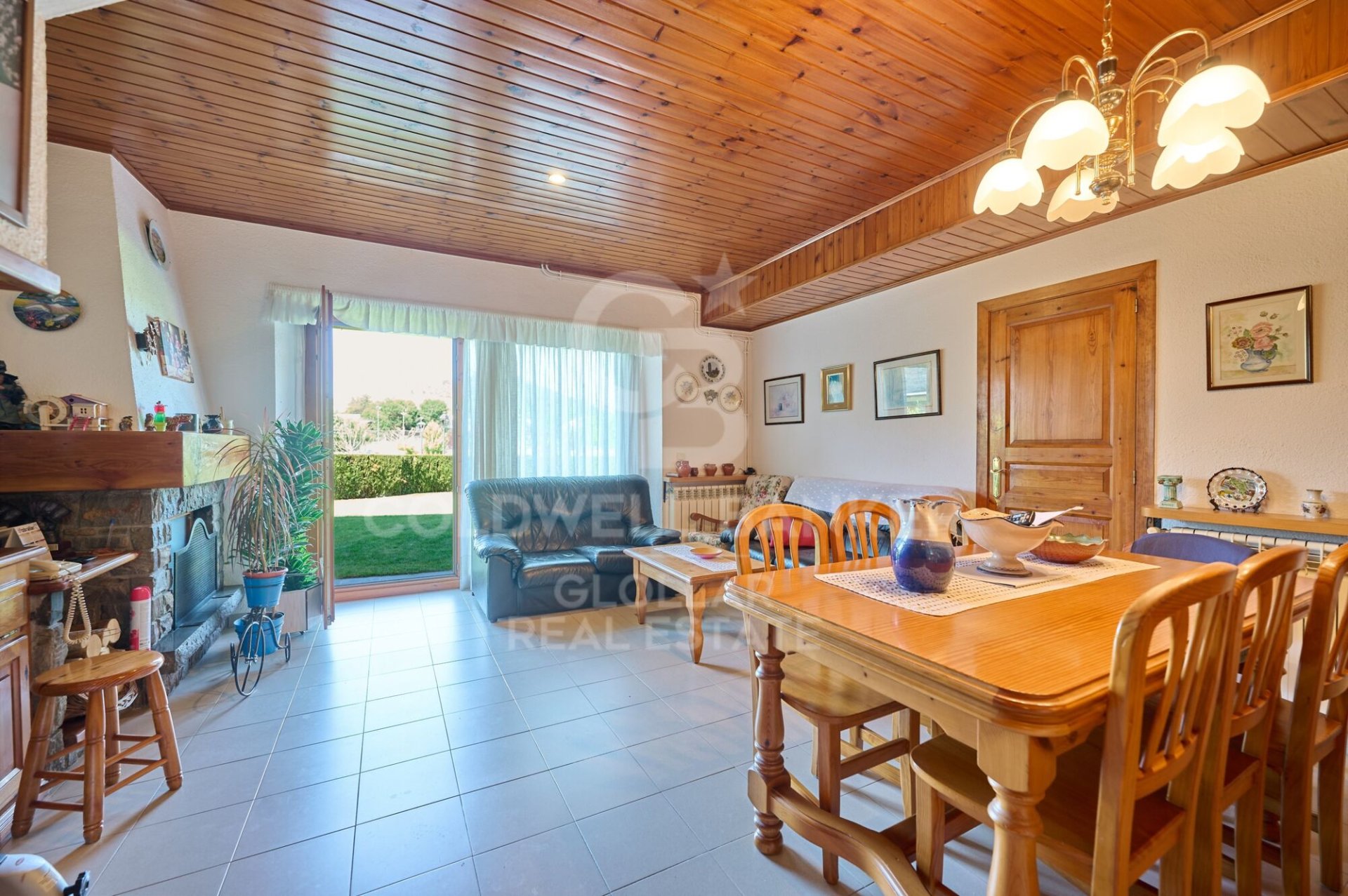 Talo Bellver de Cerdanya, Lleida, Espanja 5 makuuhuonetta, 158 m2 No. 178447