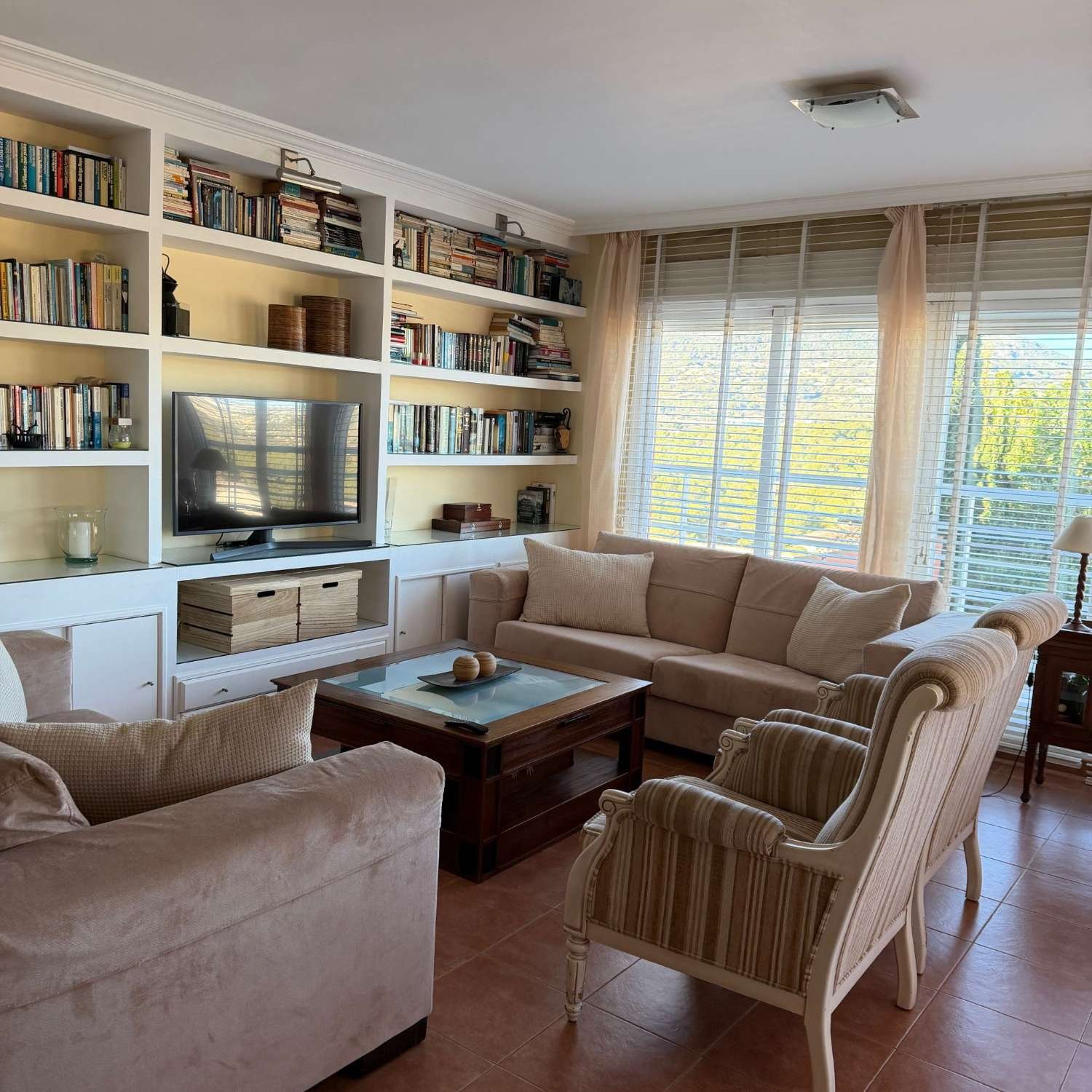 Villa in Calpe, Alicante, Spain 4 bedrooms, 287 sq.m. No. 189211