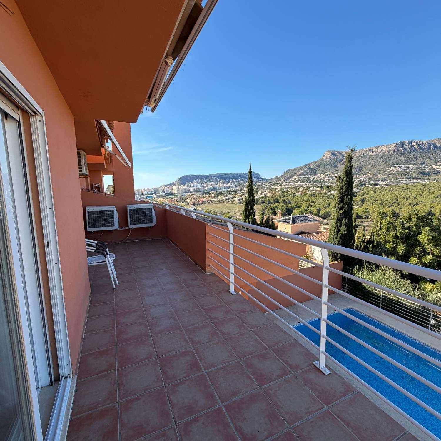 Villa in Calpe, Alicante, Spain 4 bedrooms, 287 sq.m. No. 189211