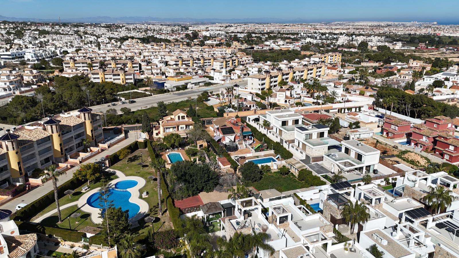 Parcela en Cabo Roig, Alicante, España 1 dormitorio,  No. 161069