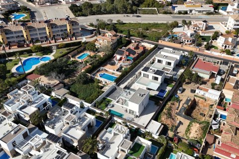 Land plot à Cabo Roig, Alicante, Espagne 1 chambre,  No. 161069
