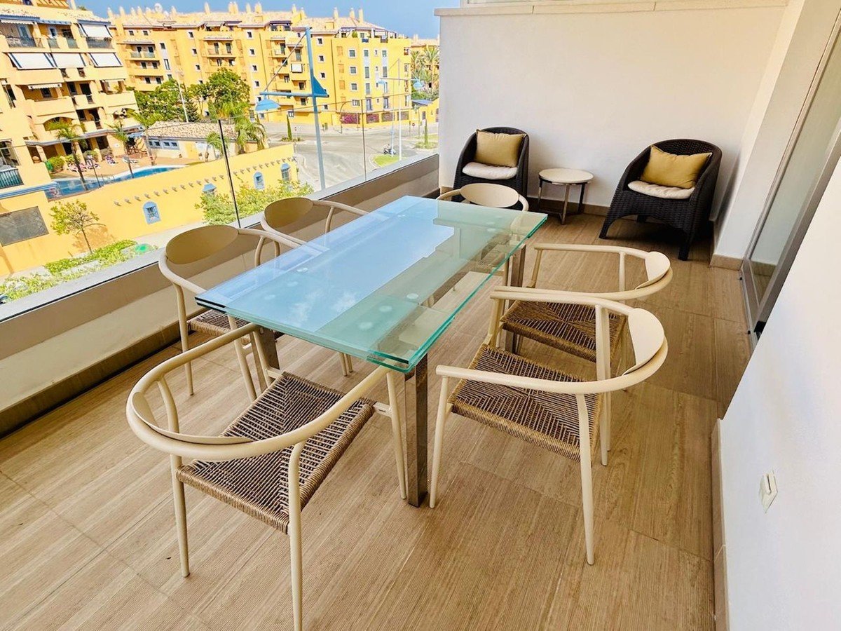 Appartamento a Marbella, Malaga, Spagna 3 camere da letto, 145 mq. N° 192385
