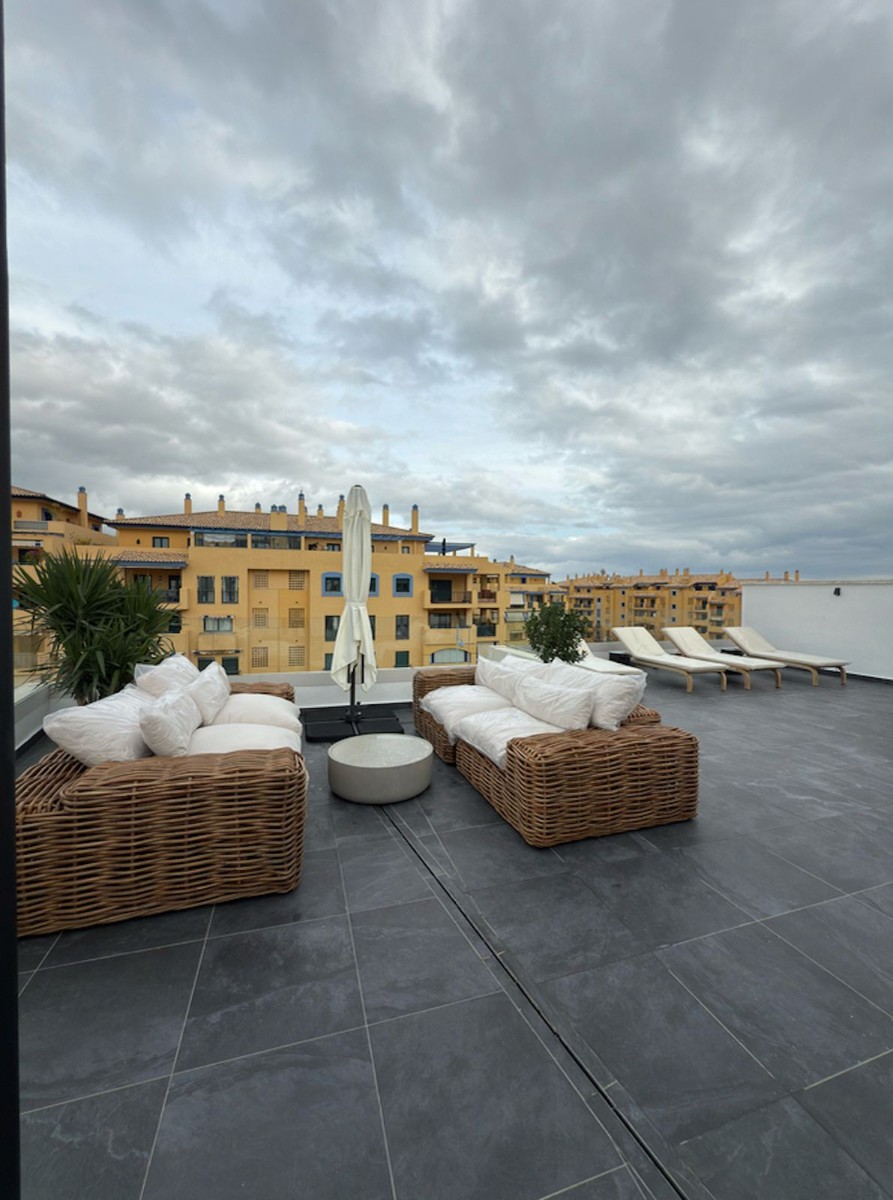 Appartamento a Marbella, Malaga, Spagna 3 camere da letto, 145 mq. N° 192385