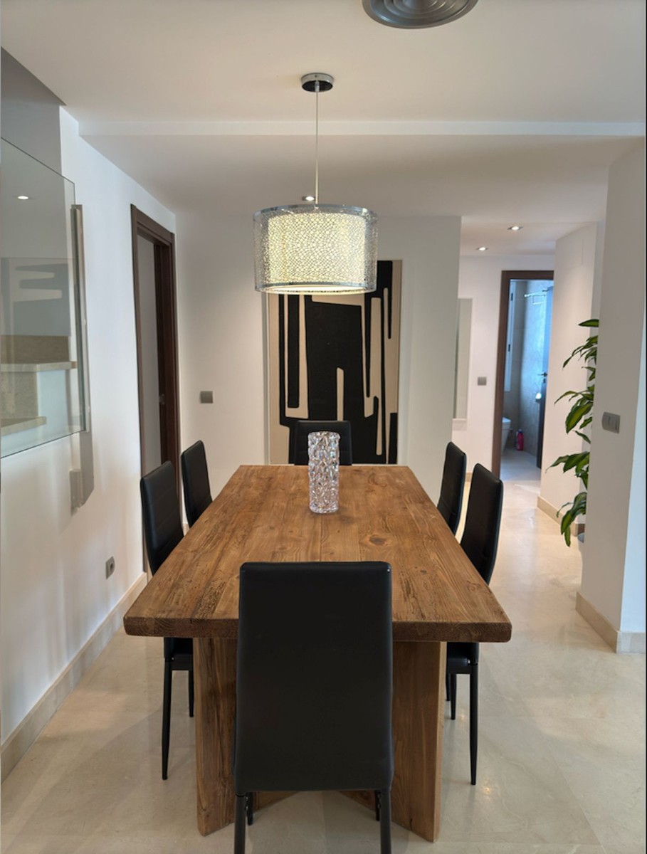 Appartamento a Marbella, Malaga, Spagna 3 camere da letto, 145 mq. N° 192385