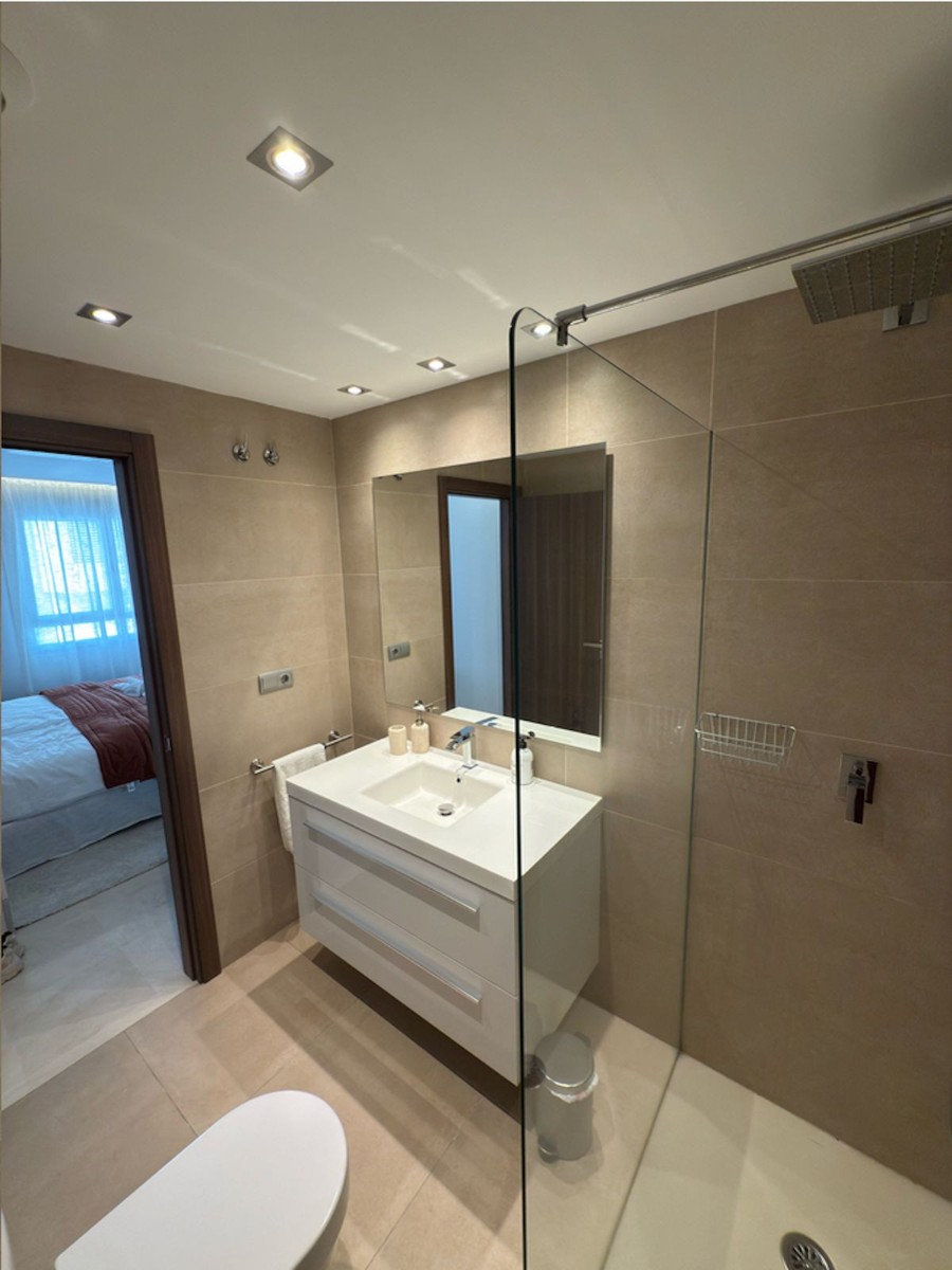 Appartamento a Marbella, Malaga, Spagna 3 camere da letto, 145 mq. N° 192385