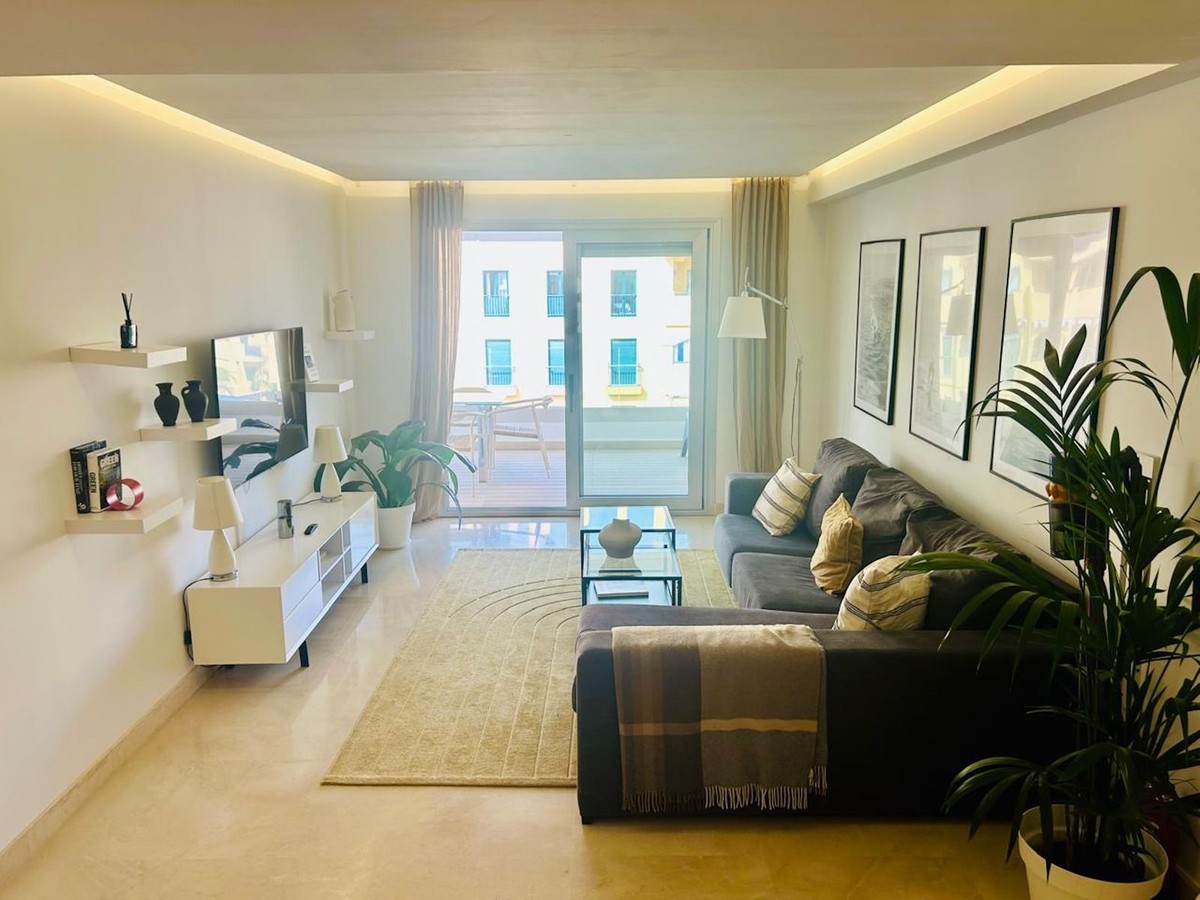 Appartamento a Marbella, Malaga, Spagna 3 camere da letto, 145 mq. N° 192385