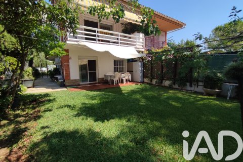 Apartament w Cunit, Tarragona, Hiszpania 3 sypialnie, 143 mkw. nr 172861