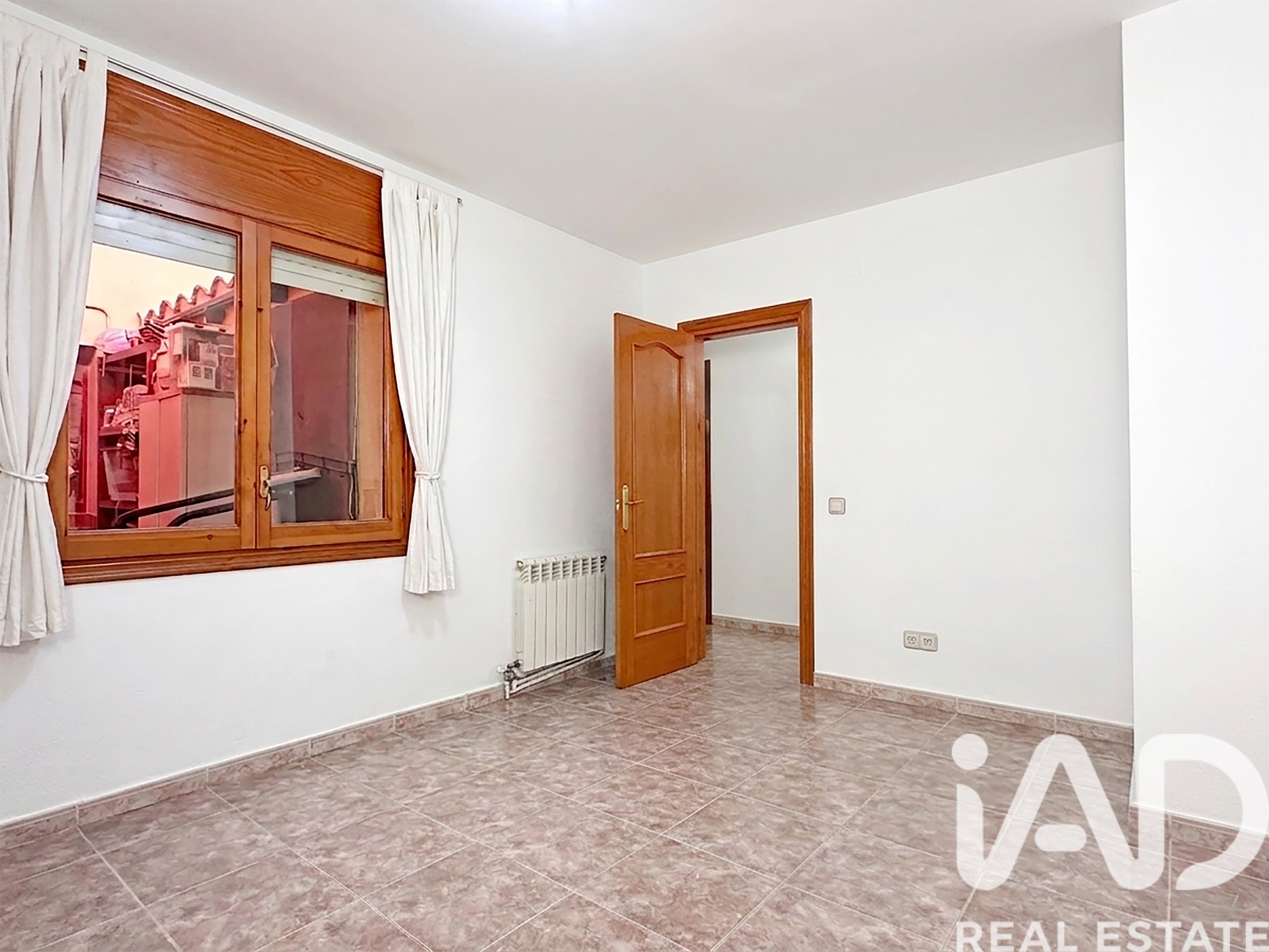 House à Roda de Berà, Tarragona, Espagne 4 chambres, 180 m2 No. 172857