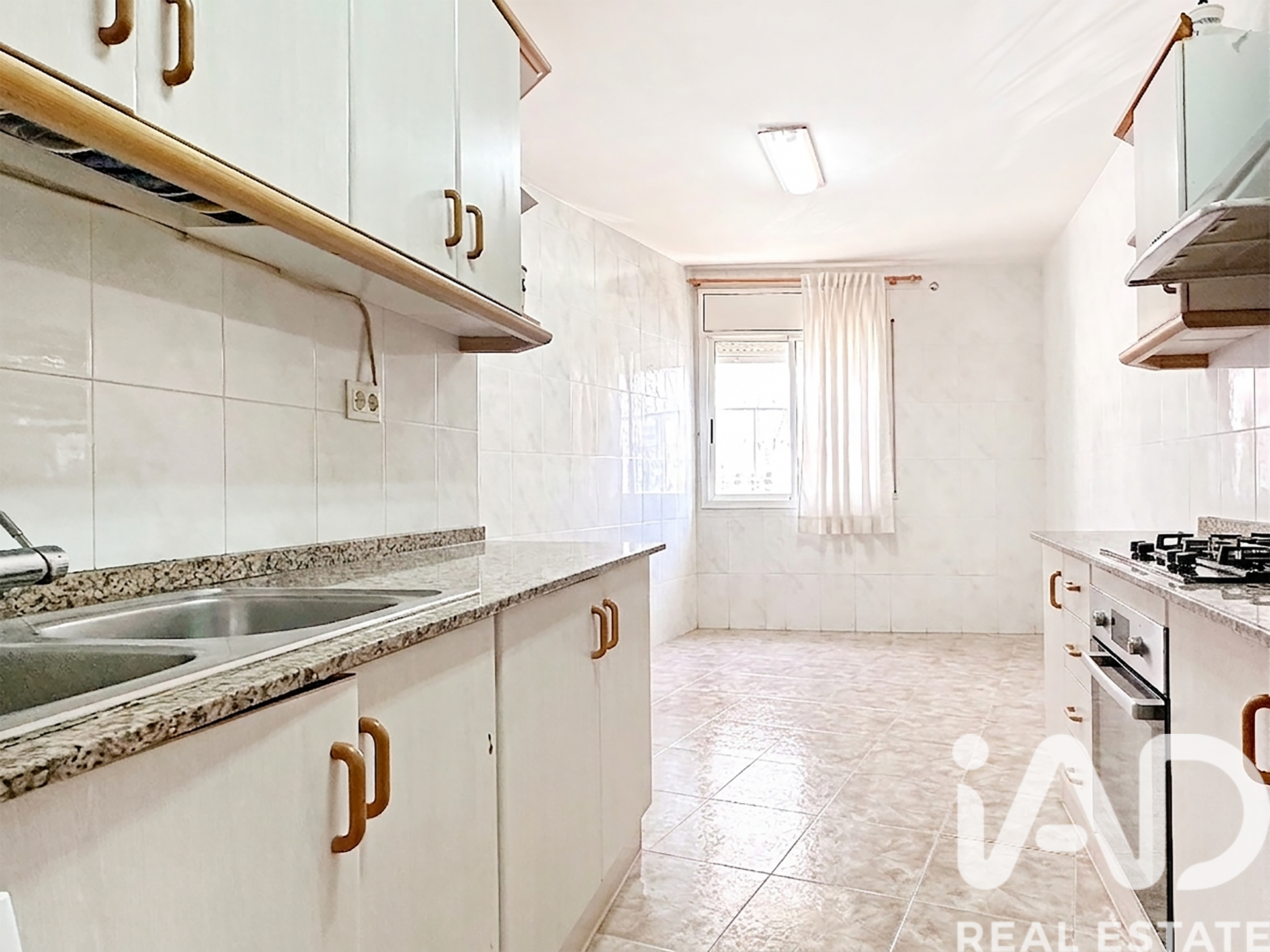 House à Roda de Berà, Tarragona, Espagne 4 chambres, 180 m2 No. 172857