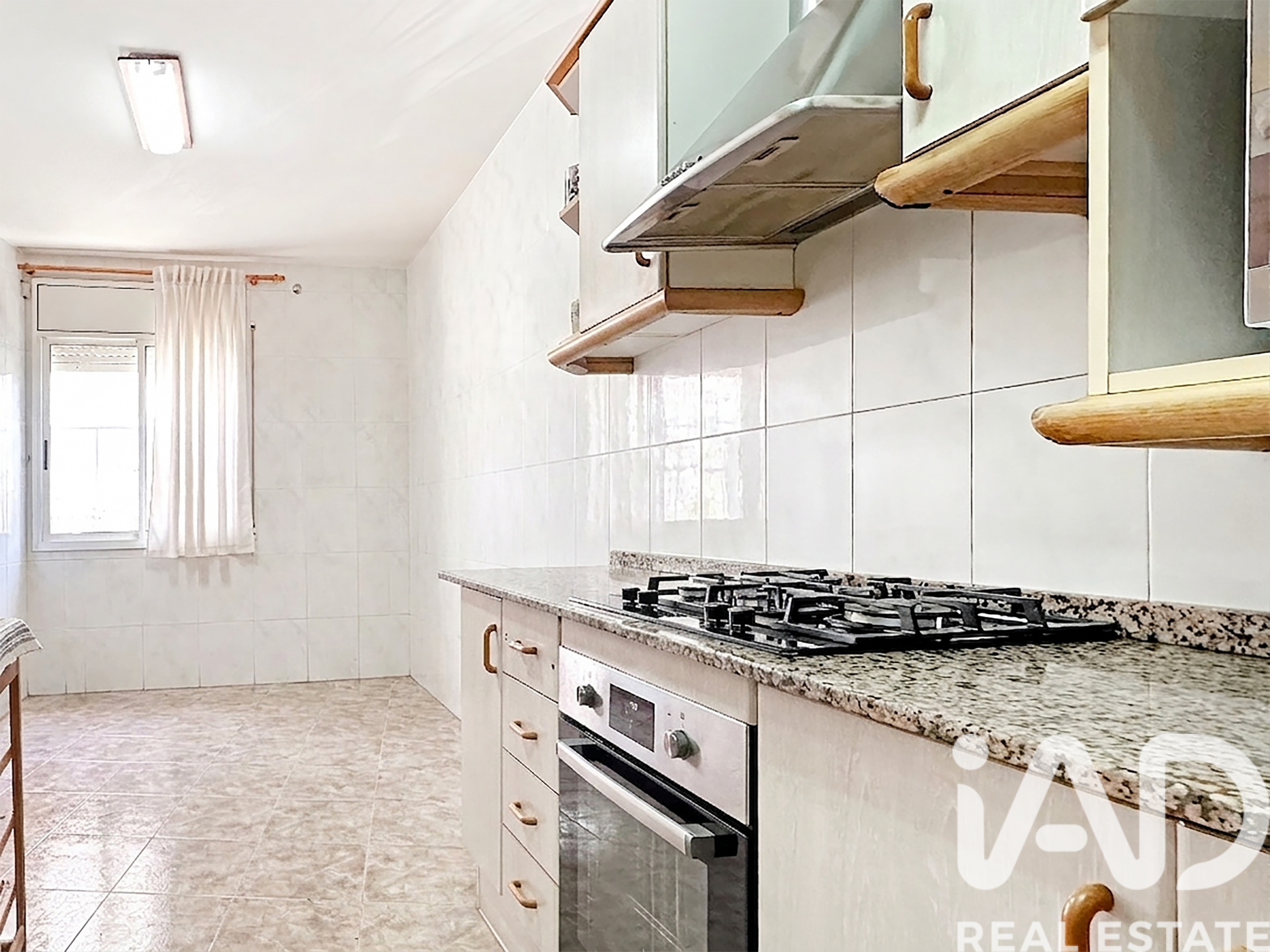 House à Roda de Berà, Tarragona, Espagne 4 chambres, 180 m2 No. 172857