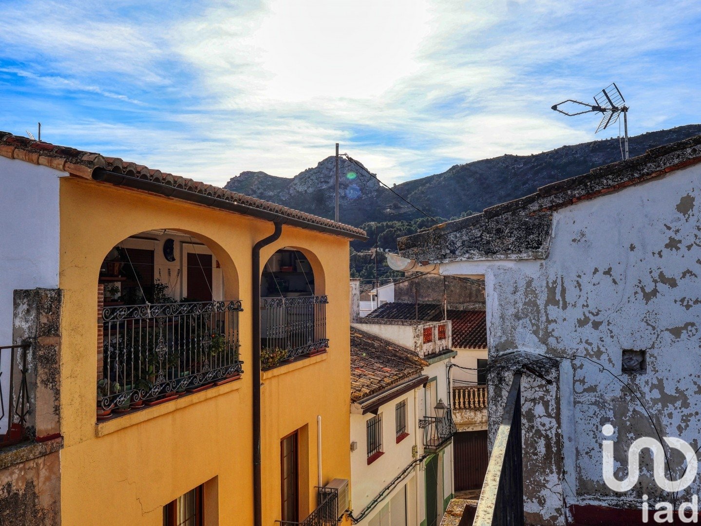 Townhouse in Fleix, Alicante, Spain 4 bedrooms, 165 sq.m. No. 186005