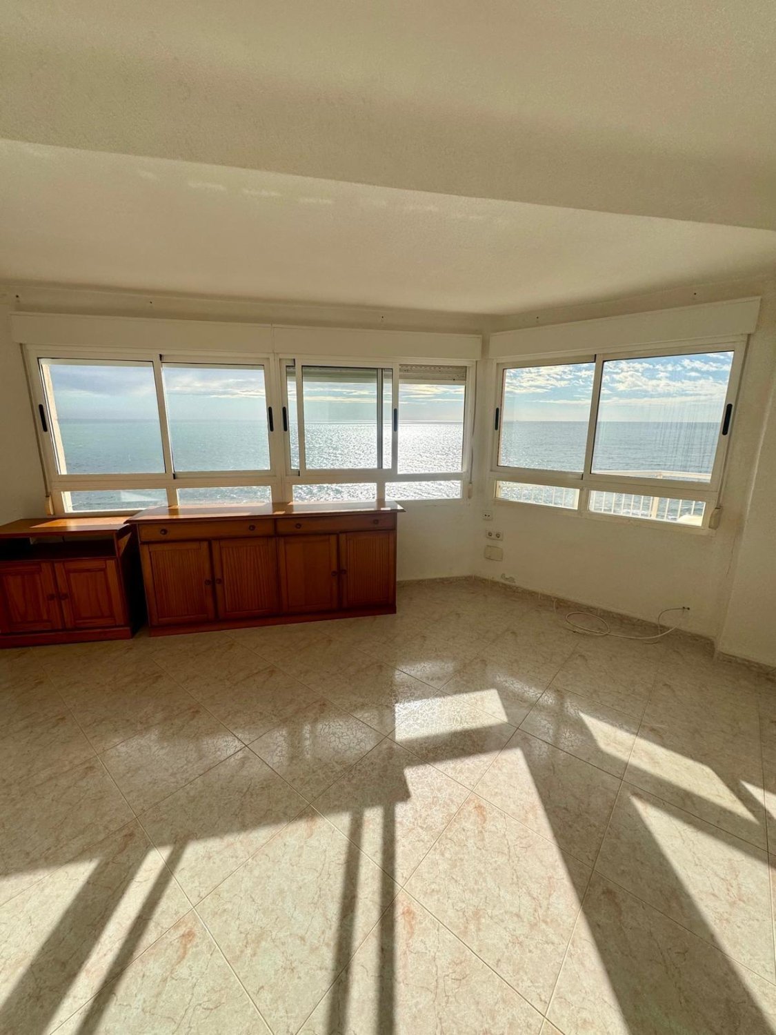 Apartamento en Torrevieja, Alicante, España 4 dormitorios, 127 m2 No. 165855