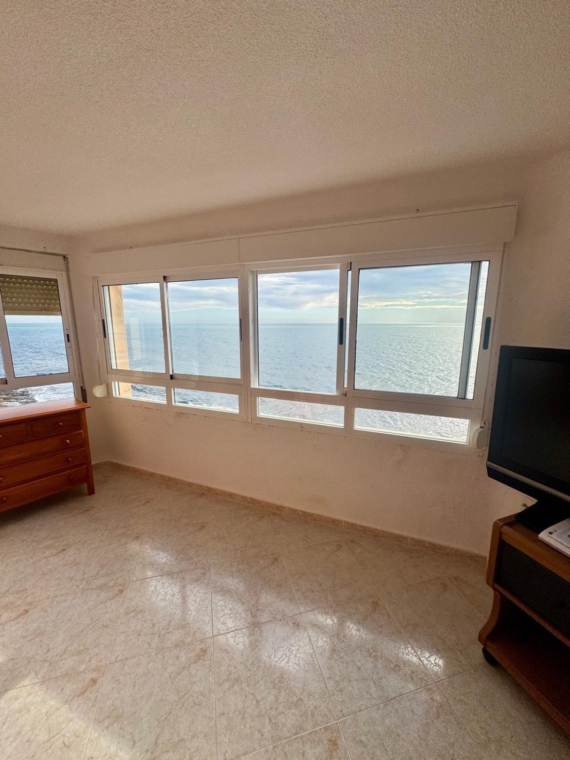 Apartamento en Torrevieja, Alicante, España 4 dormitorios, 127 m2 No. 165855