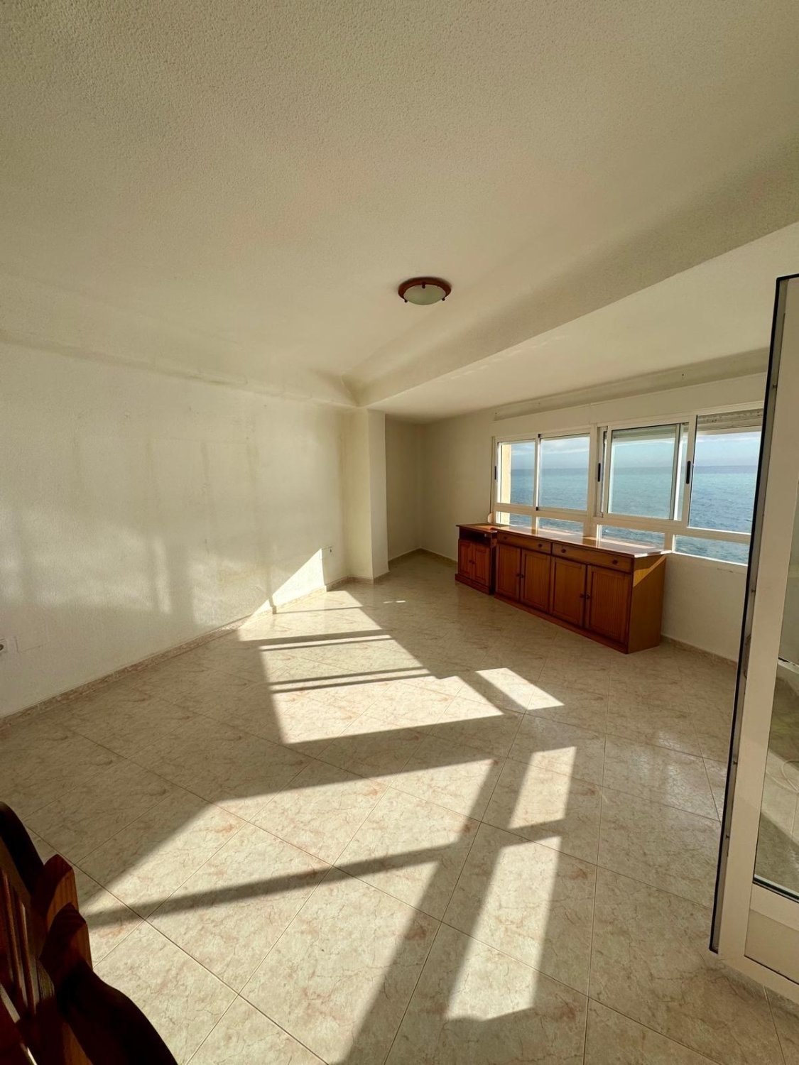 Apartamento en Torrevieja, Alicante, España 4 dormitorios, 127 m2 No. 165855