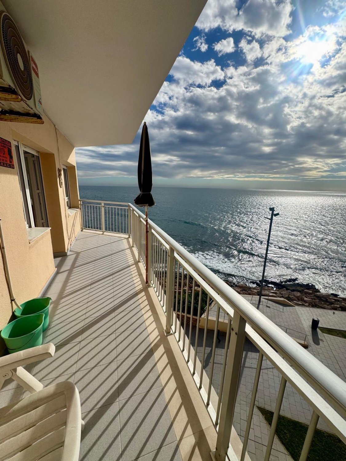 Apartamento en Torrevieja, Alicante, España 4 dormitorios, 127 m2 No. 165855
