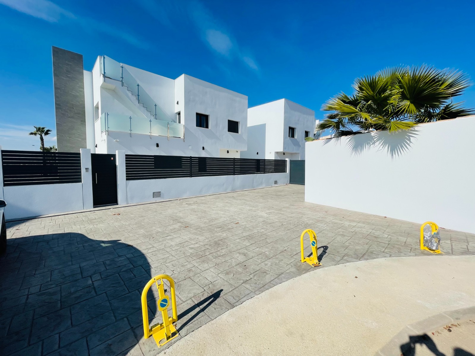 Villa à Torrevieja, Alicante, Espagne 5 chambres, 368 m2 No. 188619