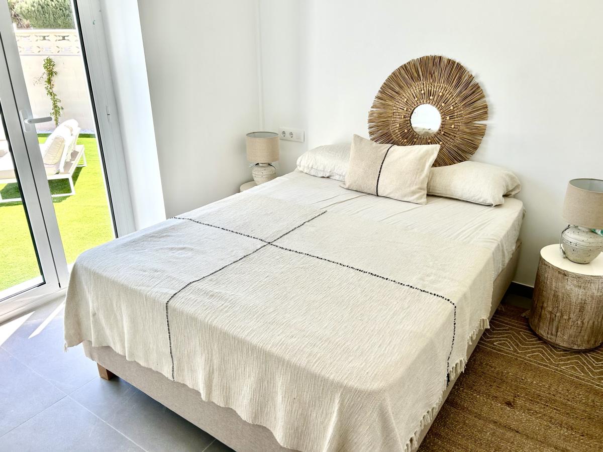 Apartment à Denia, Alicante, Espagne 2 chambres, 87 m2 No. 80356