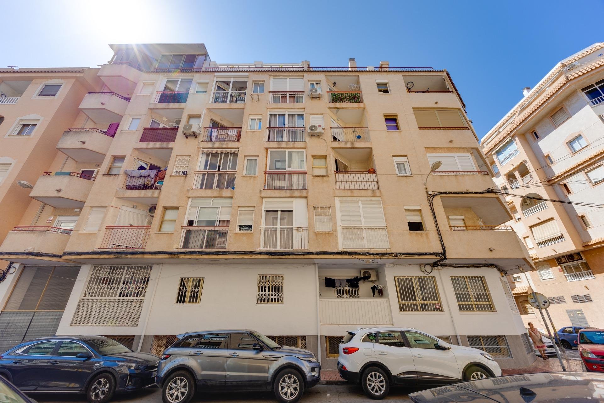 Apartment in Torrevieja, Alicante, Spain 24 sq.m. No. 195642