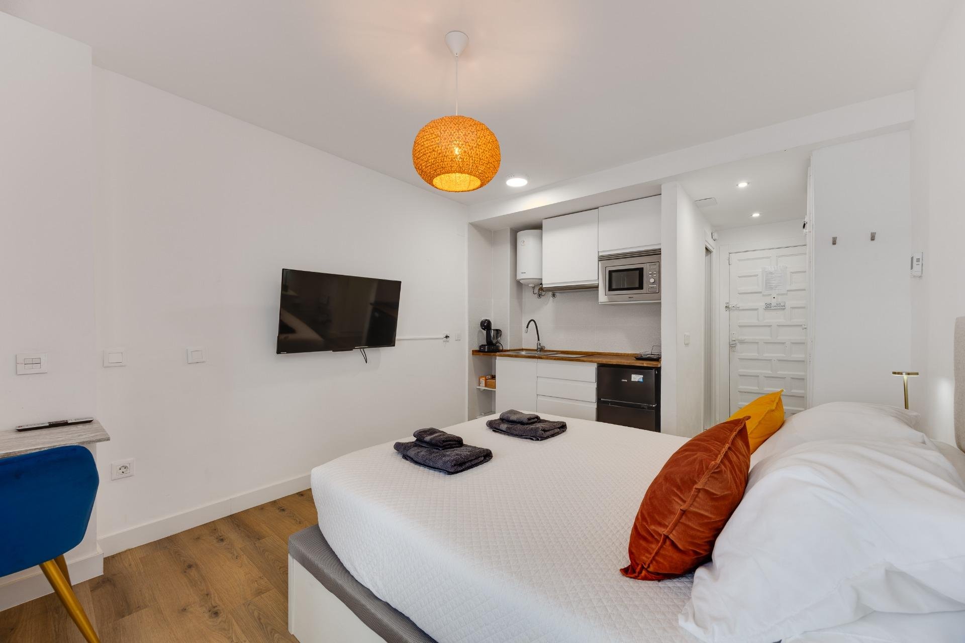 Apartment in Torrevieja, Alicante, Spain 24 sq.m. No. 195642