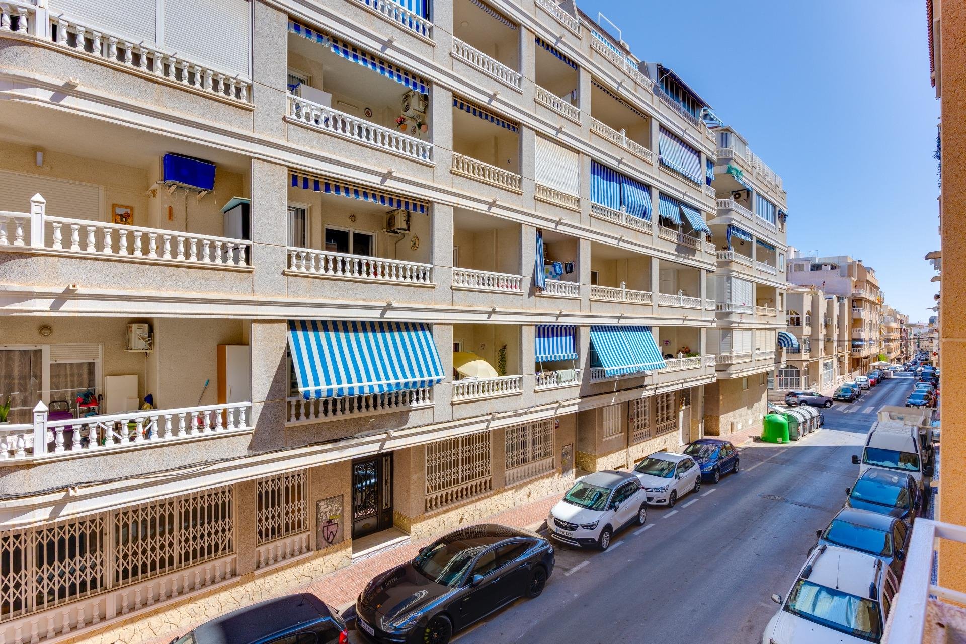 Apartment in Torrevieja, Alicante, Spain 24 sq.m. No. 195642