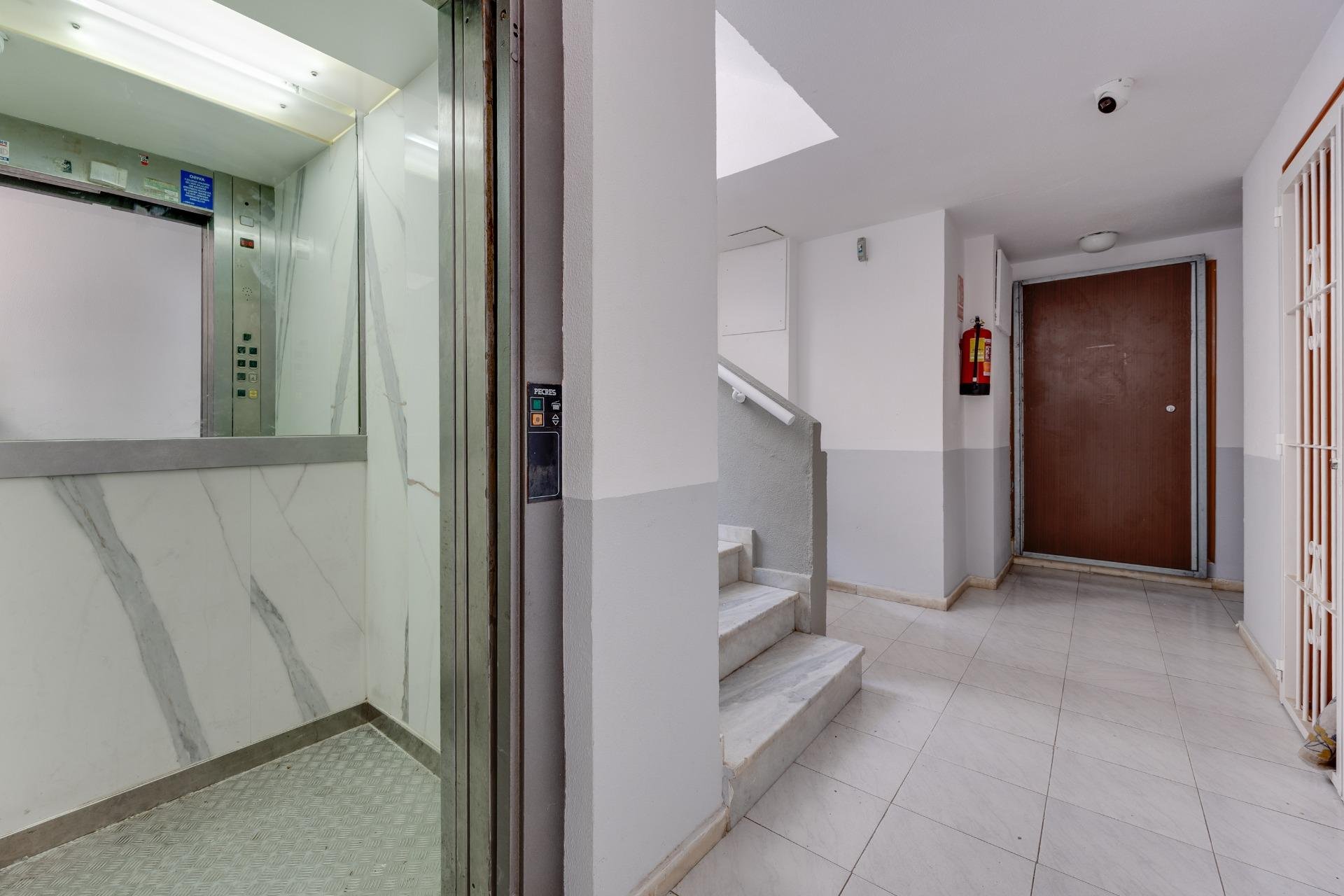 Apartment in Torrevieja, Alicante, Spain 24 sq.m. No. 195642