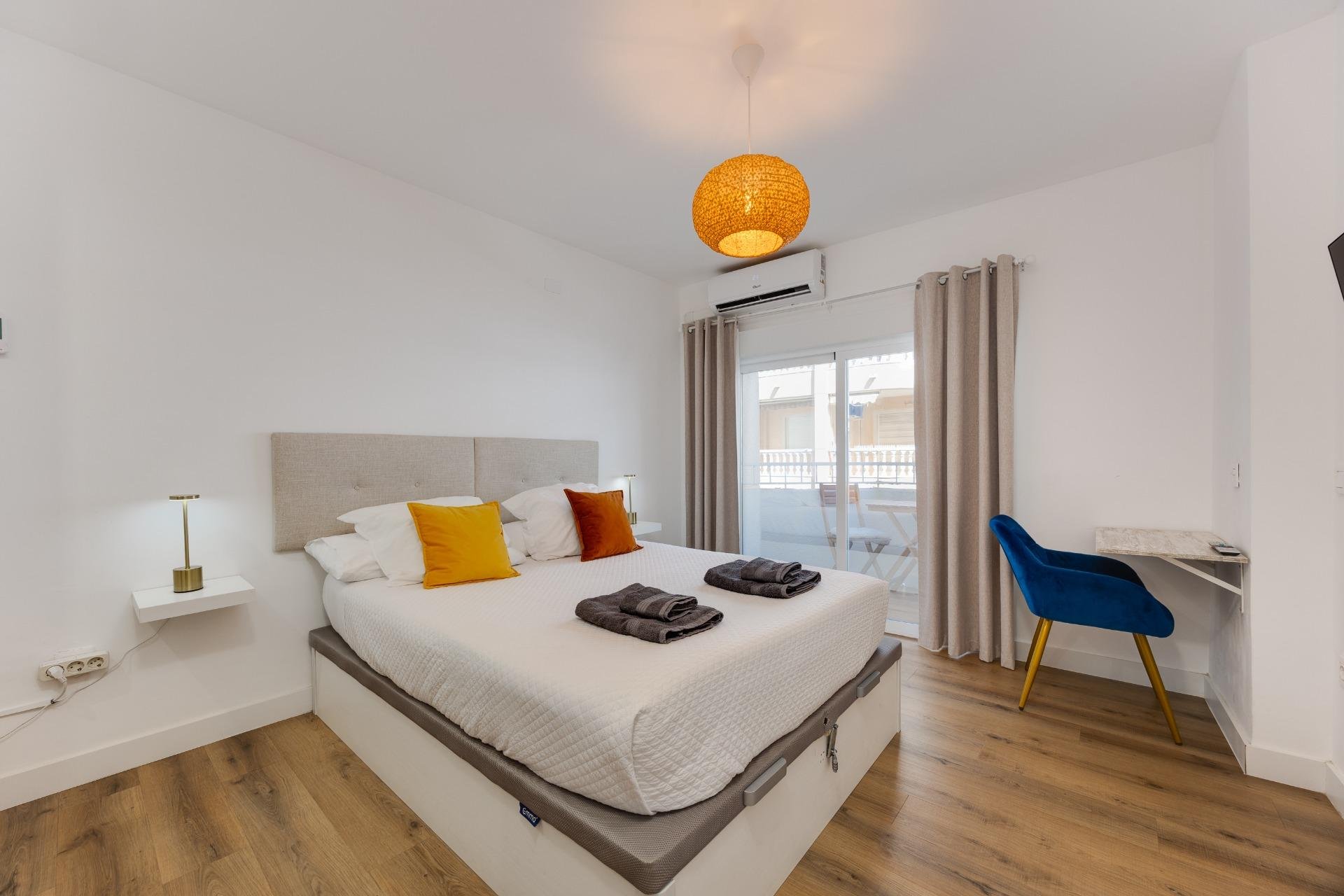Apartment in Torrevieja, Alicante, Spain 24 sq.m. No. 195642