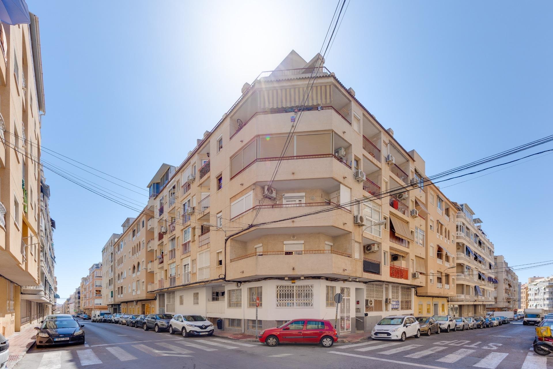 Apartment in Torrevieja, Alicante, Spain 24 sq.m. No. 195642