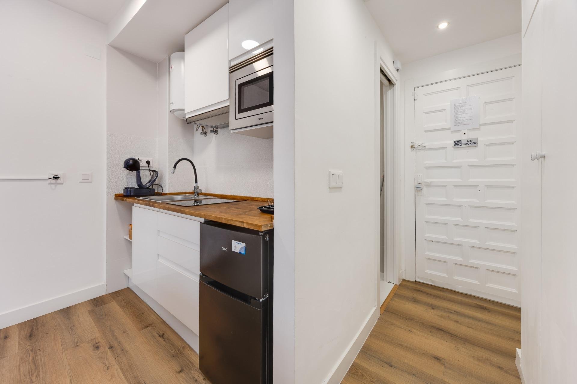 Apartment in Torrevieja, Alicante, Spain 24 sq.m. No. 195642