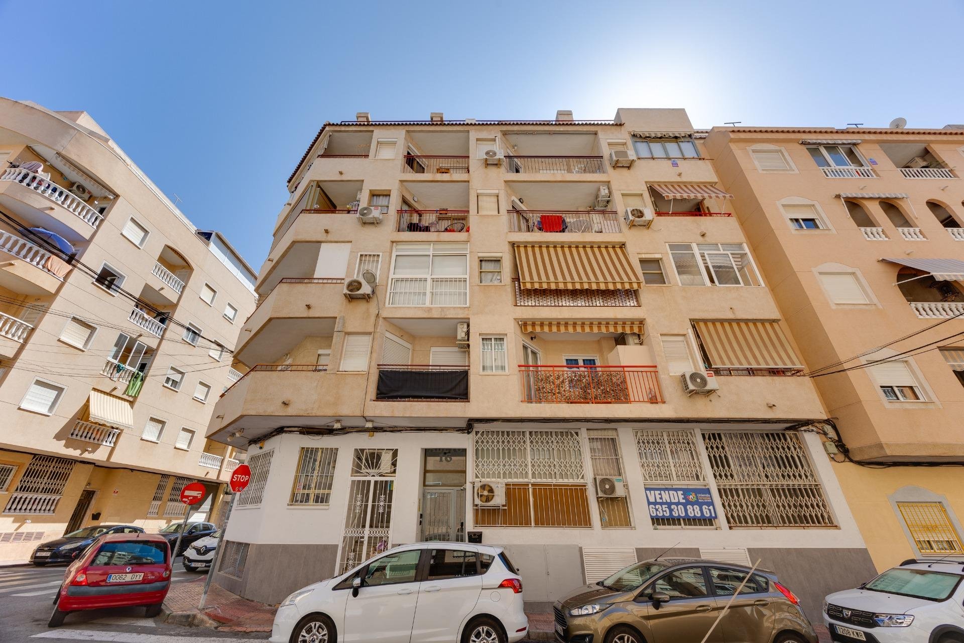 Apartment in Torrevieja, Alicante, Spain 24 sq.m. No. 195642