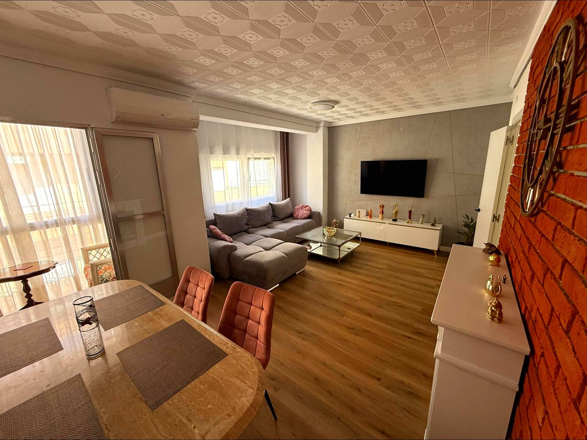 Dzīvoklis Alicante, Spānijā 90 m2 Nr. 195644