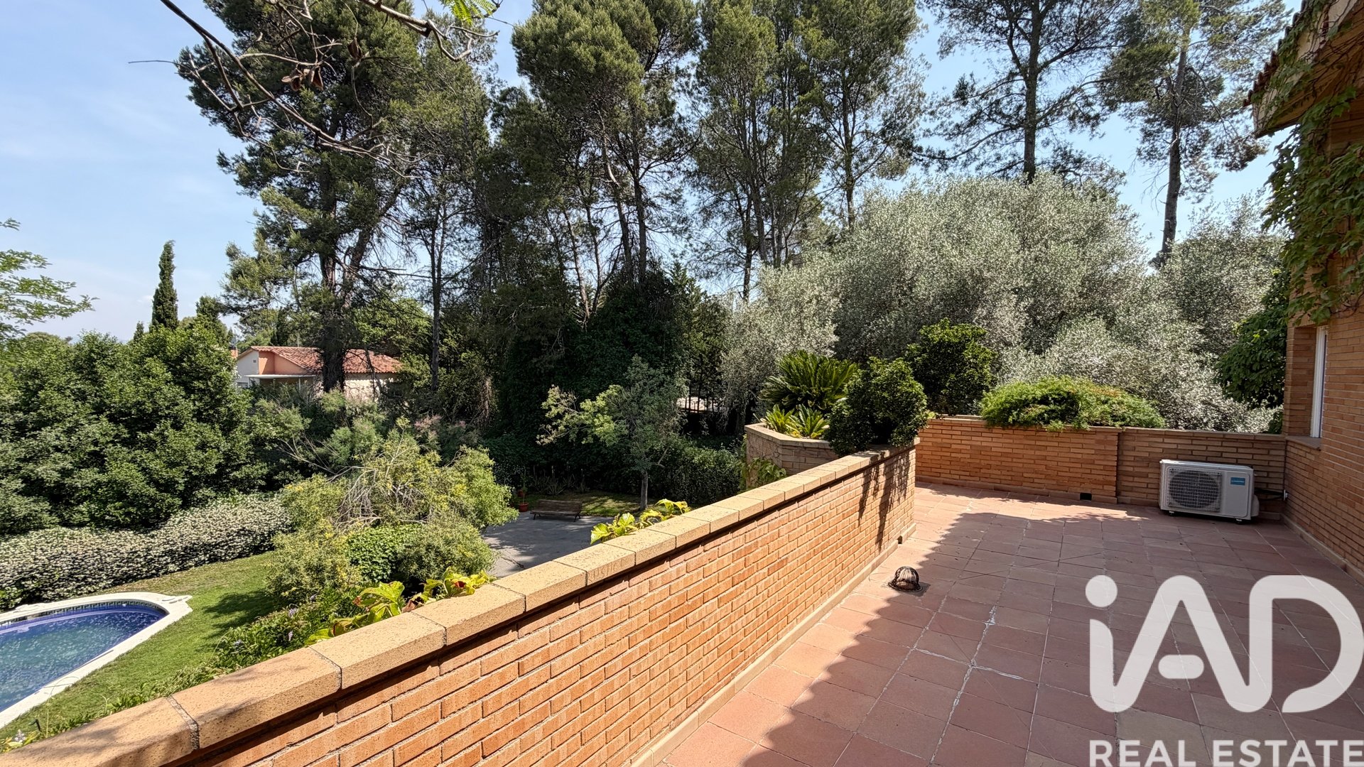 House à Sant Cugat Del Valles, Barcelona, Espagne 7 chambres, 690 m2 No. 188340