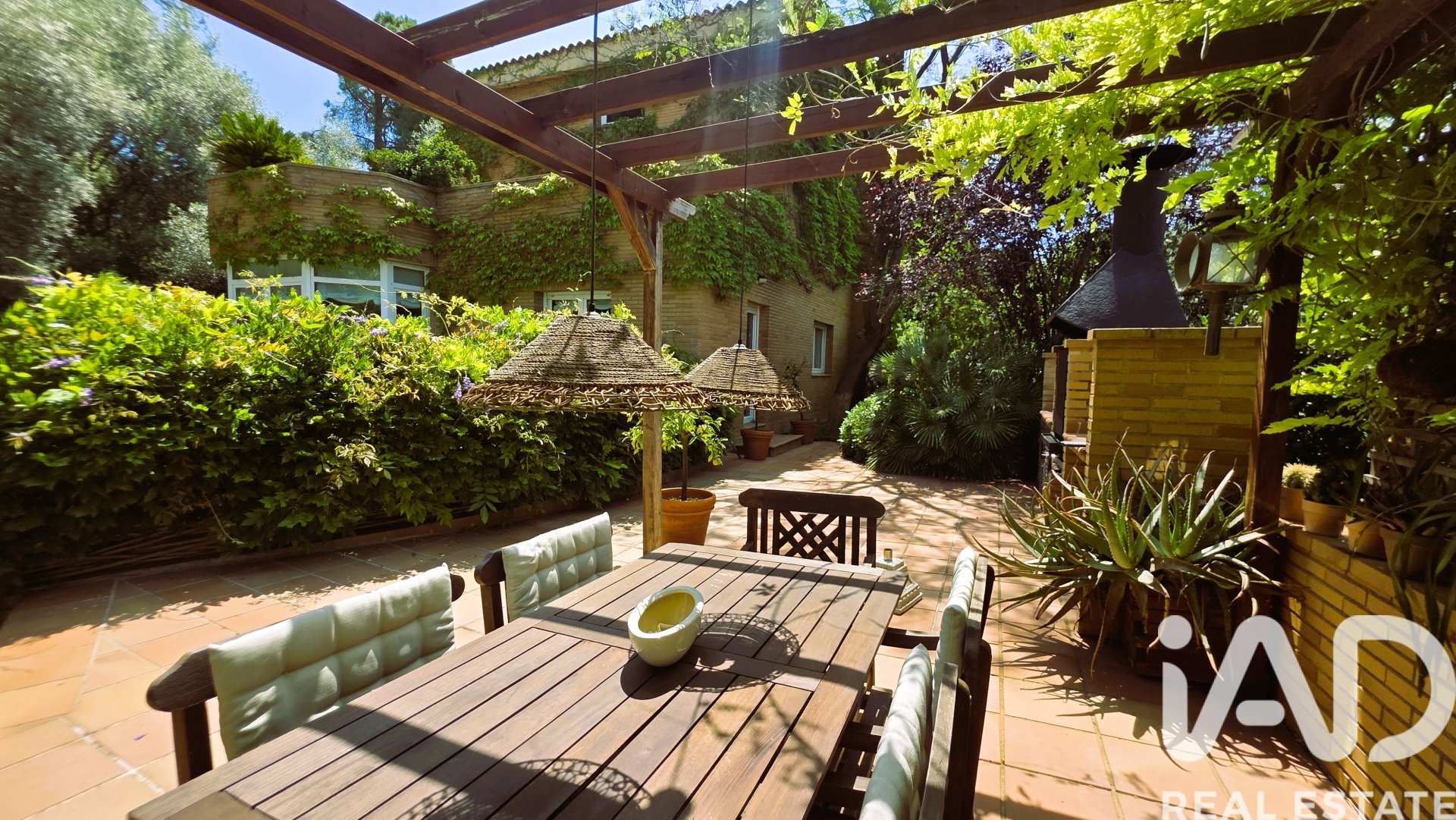 House à Sant Cugat Del Valles, Barcelona, Espagne 7 chambres, 690 m2 No. 188340