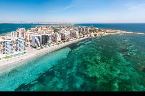 Apartamento en La Manga del Mar Menor, Murcia, España 3 dormitorios,  No. 163024