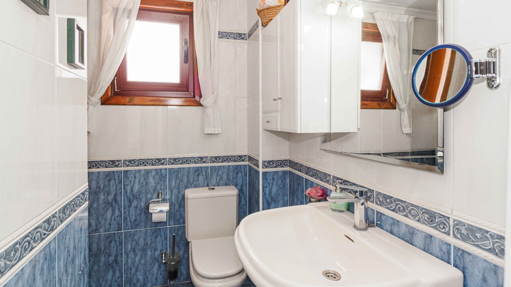 Apartamento en Sevilla, España 4 dormitorios, 164 m2 No. 119632