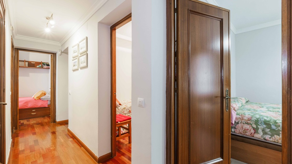 Apartamento en Sevilla, España 4 dormitorios, 164 m2 No. 119632