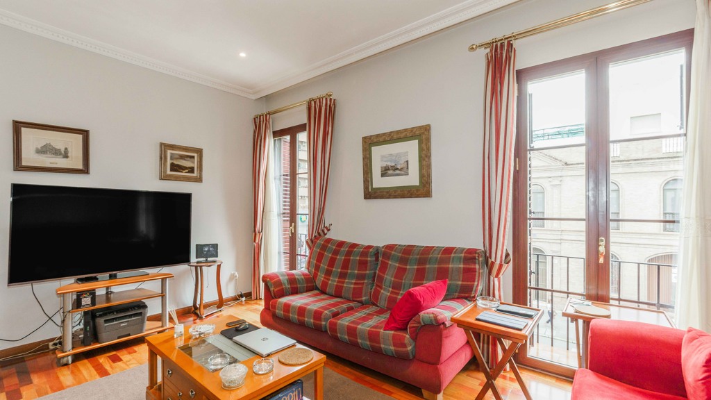 Apartamento en Sevilla, España 4 dormitorios, 164 m2 No. 119632
