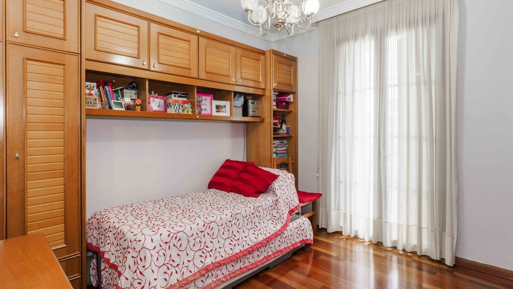 Apartamento en Sevilla, España 4 dormitorios, 164 m2 No. 119632