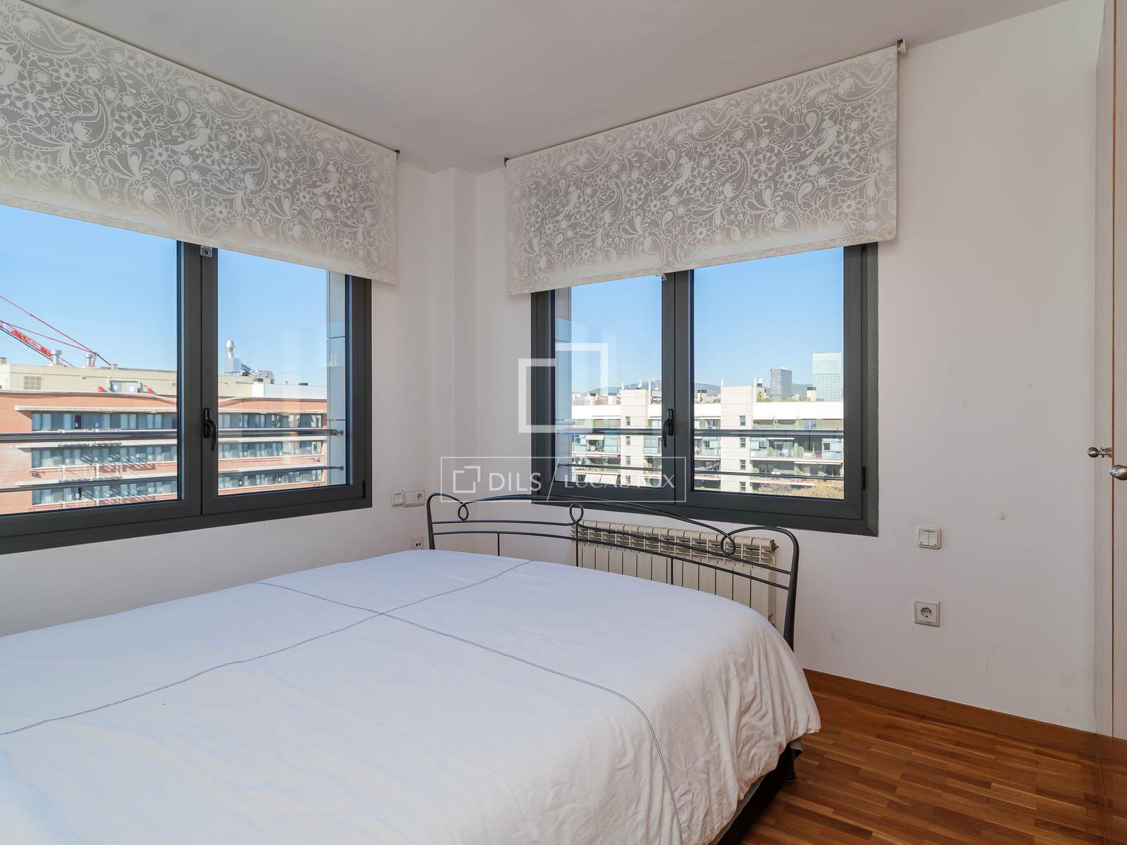 Dzīvoklis Barcelona, Spānijā 4 istabas, 86 m2 Nr. 192863