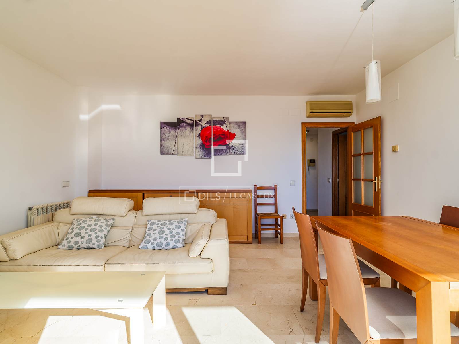 Dzīvoklis Barcelona, Spānijā 4 istabas, 86 m2 Nr. 192863