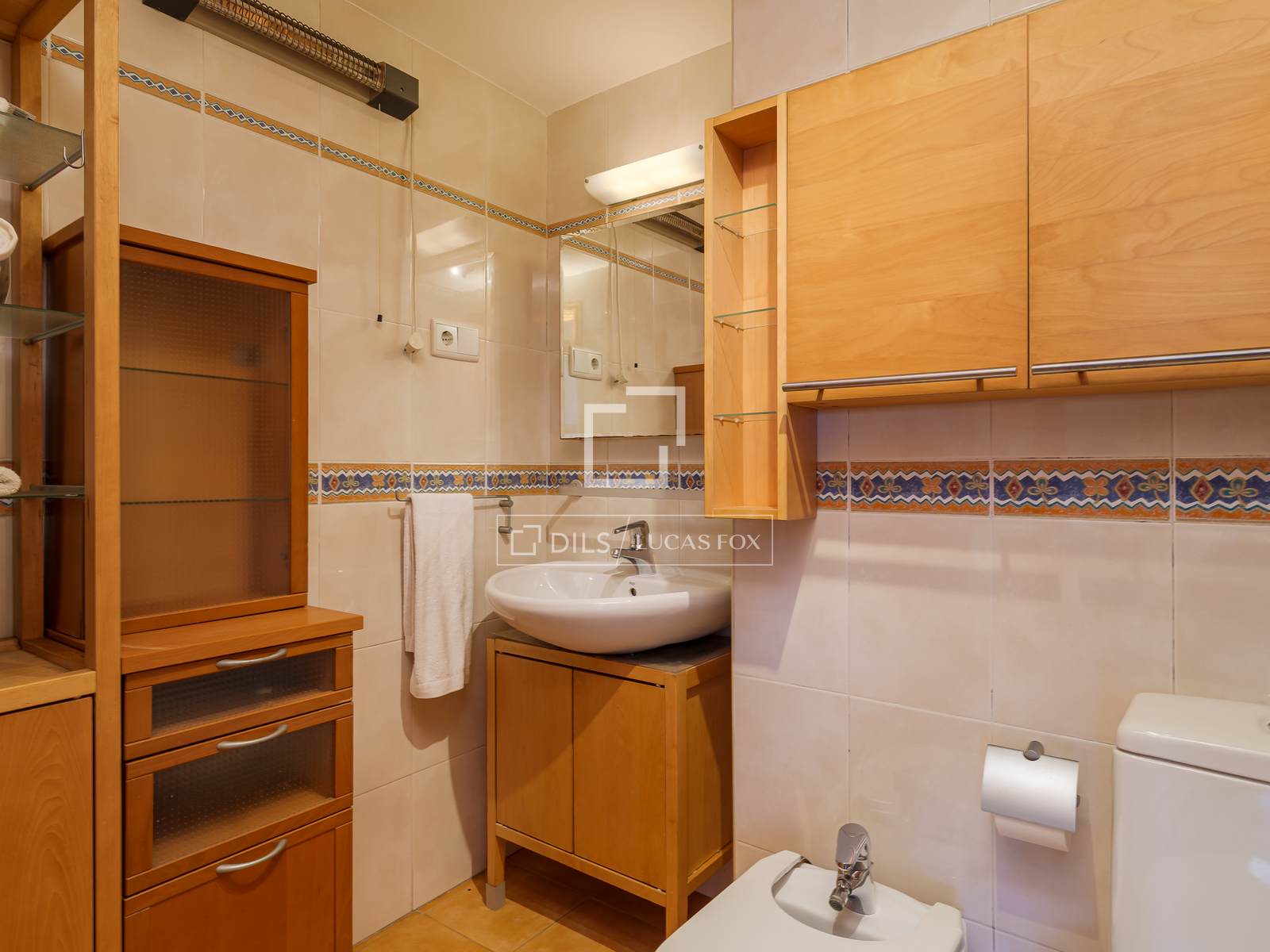 Dzīvoklis Barcelona, Spānijā 4 istabas, 86 m2 Nr. 192863