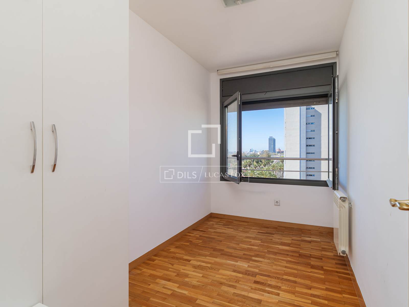 Dzīvoklis Barcelona, Spānijā 4 istabas, 86 m2 Nr. 192863