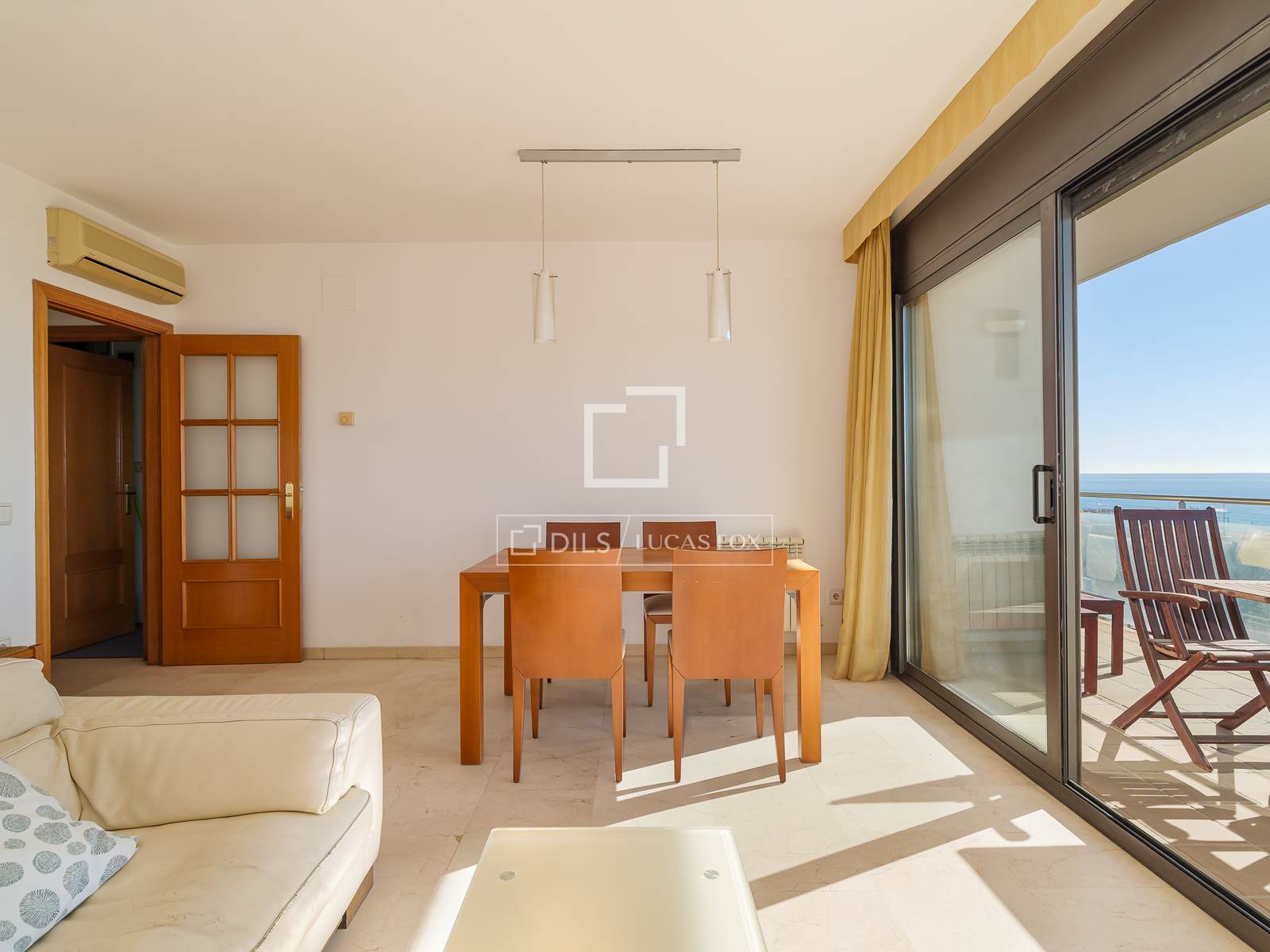 Dzīvoklis Barcelona, Spānijā 4 istabas, 86 m2 Nr. 192863