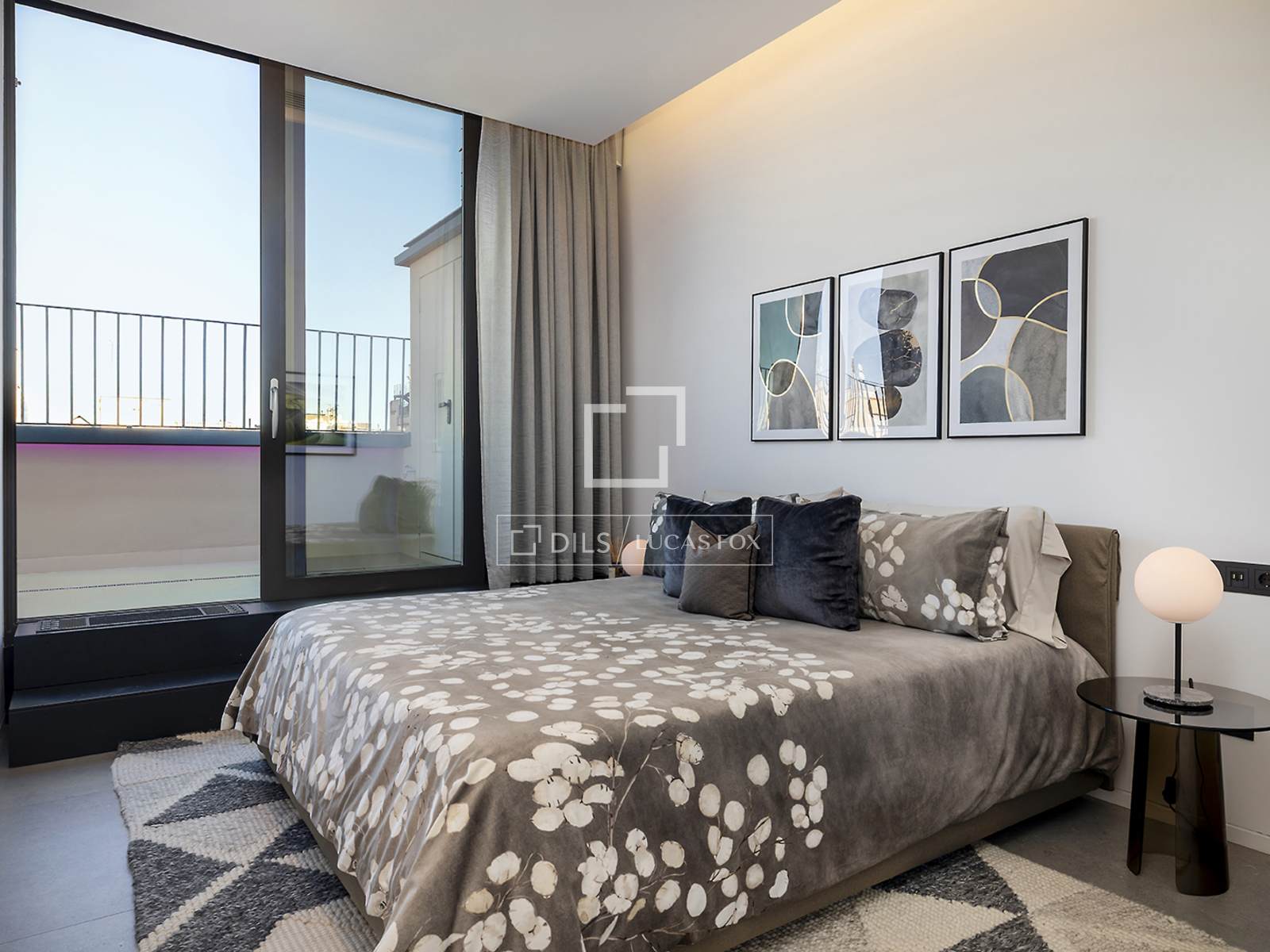 Wohnung in Barcelona, Spanien 2 Schlafzimmer, 150 m2 Nr. 192864