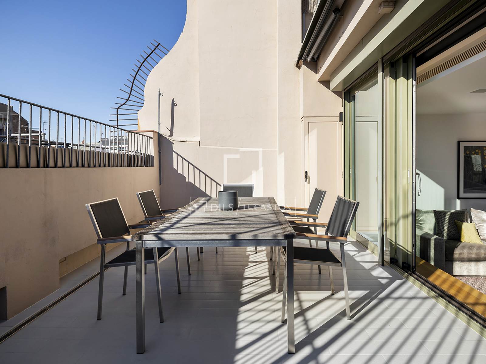 Wohnung in Barcelona, Spanien 2 Schlafzimmer, 150 m2 Nr. 192864