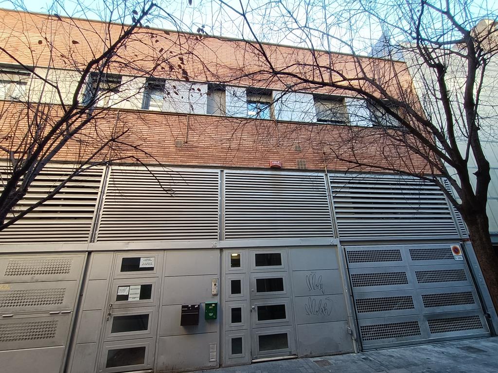 Garage in Barcelona, Spain 10 sq.m. No. 191595